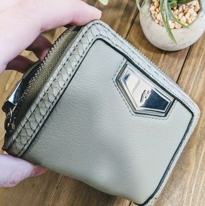 Simply Vera Green Snake Skin Print Wallet